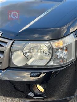 لاند روفر LR2